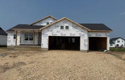 2825 Autumn Woods Drive, Cedar Falls, IA 50613