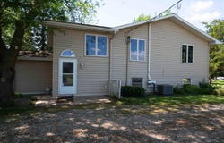 29498 215th Street, Reinbeck, IA 50669