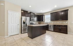 20945 OLDENBURG LOOP, MOUNT DORA, FL 32757