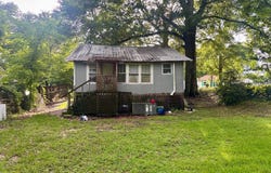 2329 N 5th Ave, LAUREL, MS 39440