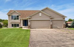 2431 Big Oak Lane, Mayer, MN 55360