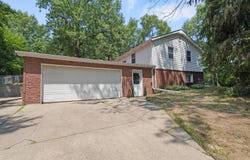 9832 Stadium Drive, Kalamazoo, MI 49009
