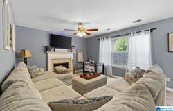 1123 WINDSOR PARKWAY, MOODY, AL 35004