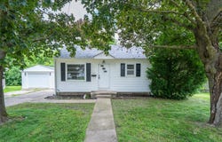 1402 N 7th Avenue W, Newton, IA 50208