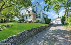 39 Highland Avenue, Leonardo, NJ 07737
