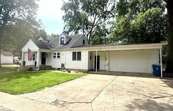 902 Sycamore Street, Germantown, IL 62245