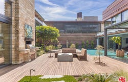 345 W Channel Rd, Santa Monica, CA 90402