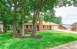 1745 Engelwood Drive, Jefferson City, MO 65101