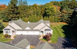 10 Lantern Lane, Vernon, CT 06066
