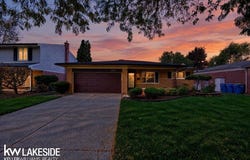 30233 Sharon Lane, Warren, MI 48088