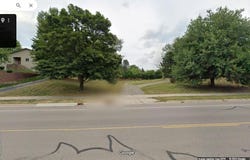 5900 Hagadorn, East Lansing, MI 48823