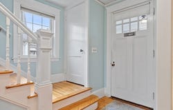 31 Barnard Rd, Worcester, MA 01605