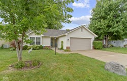 12986 St Andrews Way, Fishers, IN 46038