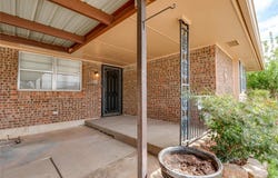 923 NW 5th Street, Moore, OK 73160