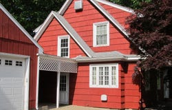 204 GREENWOOD Avenue, Bettendorf, IA 52722