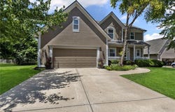 20818 W 102nd Street, Lenexa, KS 66220