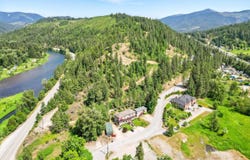43143 Riverview Dr, Kingston, ID 83839