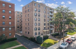 923 California Ave, Avalon, PA 15202