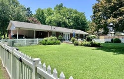 1810 Crestline Ave, Sheffield, AL 35660