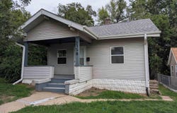 3328 Grand Avenue, Omaha, NE 68111