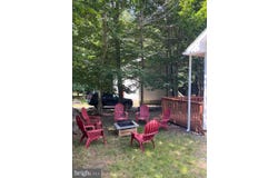 8056 RED SQUIRREL DR, TOBYHANNA, PA 18466