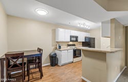 1385 W University Avenue, Flagstaff, AZ 86001