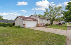 3128 New England, ROCKFORD, IL 61109