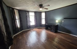 919 E Johnson Street, Clinton, IL 61727