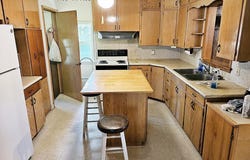416 E Hill St, McPherson, KS 67460