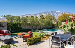 1069 Azure Ct, Palm Springs, CA 92262