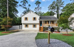 4996 Hunters Cove Drive, Acworth, GA 30101