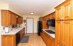 8068 Hyde Lane S, Cottage Grove, MN 55016
