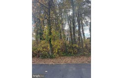 N SHORE Drive, WILLIAMSTOWN, NJ 08094