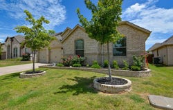 1024 Legacy Oaks, Joshua, TX 76058