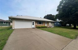 537 E Ronning Avenue, Appleton, MN 56208