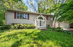 5200 Greenwood Circle, Greenwood, MN 55331