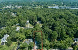 76 Lincoln Avenue, Gardiner, ME 04345