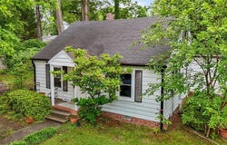 1105 Hawthorne Lane, Burlington, NC 27215