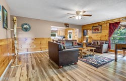 1430 Am King Way, Sevierville, TN 37876