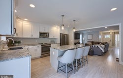 395 HENSLEY STREET, LITITZ, PA 17543