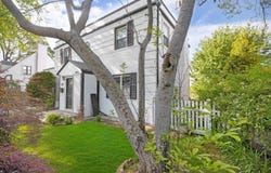 139-15 Coolidge Ave, Briarwood, NY 11435