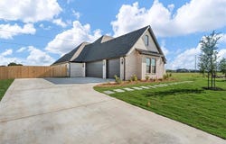 213 Amistad, McGregor, TX 76657