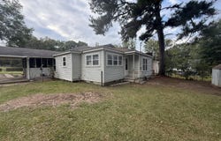 504 S Long St, Aberdeen, MS 39730