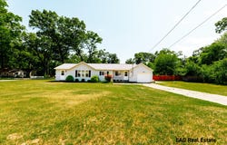 5495 Washington Avenue, Muskegon, MI 49442