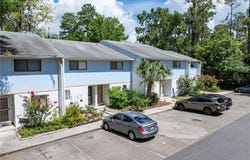 1452 SW 25TH PLACE, GAINESVILLE, FL 32608