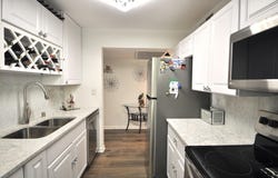 6100 W Stonehedge Dr, Greenfield, WI 53220