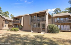 10 Pine Tree Road, Pinehurst, NC 28374