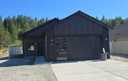 692 E Valley St, Oldtown, ID 83822