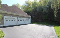 19 Devonshire Court, Avon, CT 06001