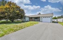70 Rzasa Dr, Chicopee, MA 01013